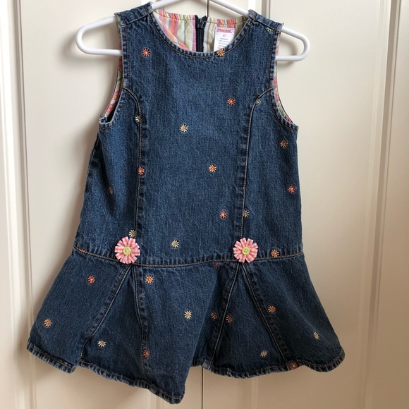 Gymboree Jean dress size 2T - Picture 2 of 8